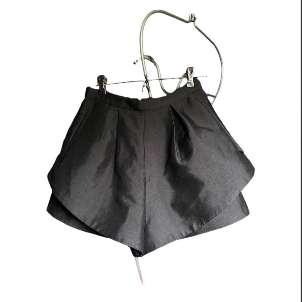 DO+BE Butterfly Shorts
